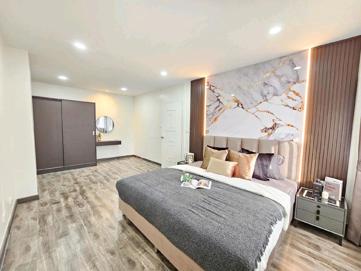 ขายคอนโดพัฒนาการ ศรีนครินทร์ : ✨️เดอะทรีโอ การ์เด้น✨️ขนาด 64 ตรม.ความหรูหราที่เข้าถึงได้...ใกล้เมือง”