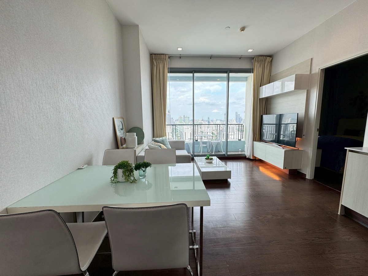 For RentCondoRama9, Petchburi, RCA : Q asoke - 2 bedrooms for rent, beautiful room, good condition, like new