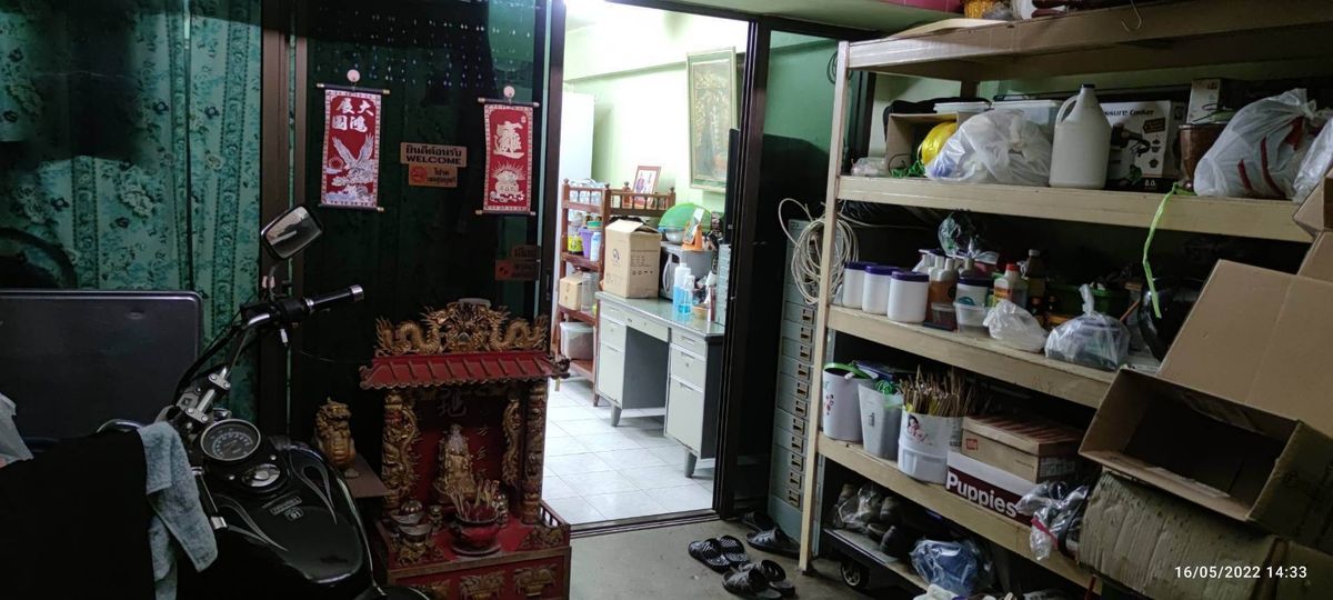 For SaleShop HouseSukhumvit, Asoke, Thonglor : Sell ​​4.5 -storey commercial building, suitable for trading Soi Ekkamai 30 (N.563)