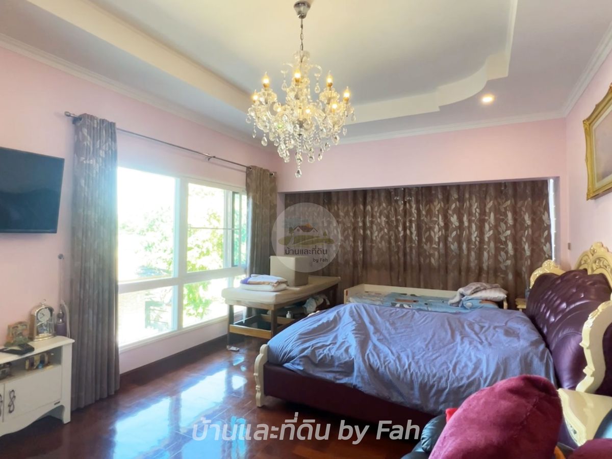 ขายบ้านพัฒนาการ ศรีนครินทร์ : ขายบ้านเดี่ยว 200 ตรว. 5 นอน 5น้ำ ม.เสรีวิลล่า ใกล้สวนหลวงร.9  ทำเลดี สวยใหม่ พร้อมอยู่ 