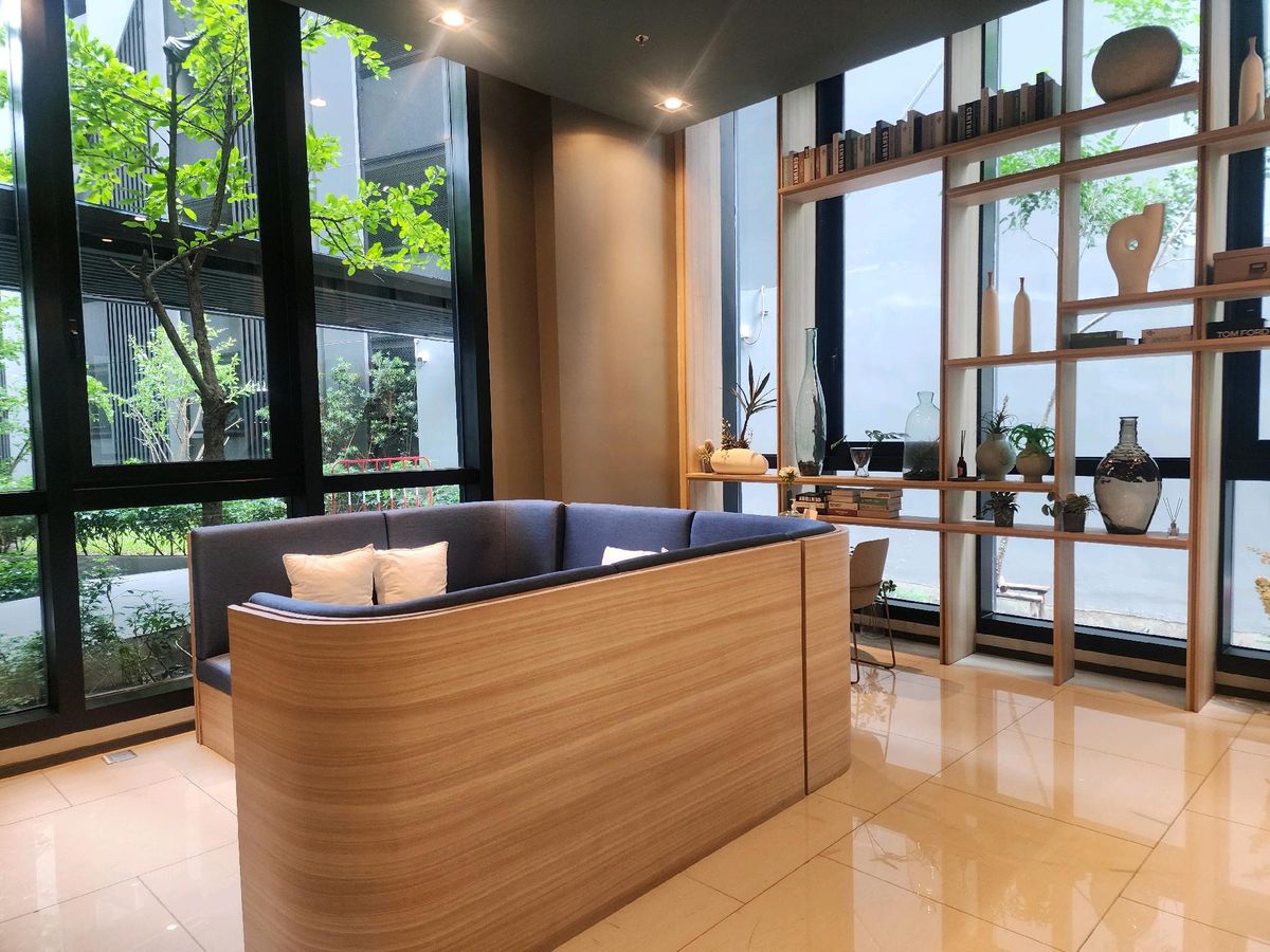 For SaleCondoBangna, Bearing, Lasalle : Condo for sale.