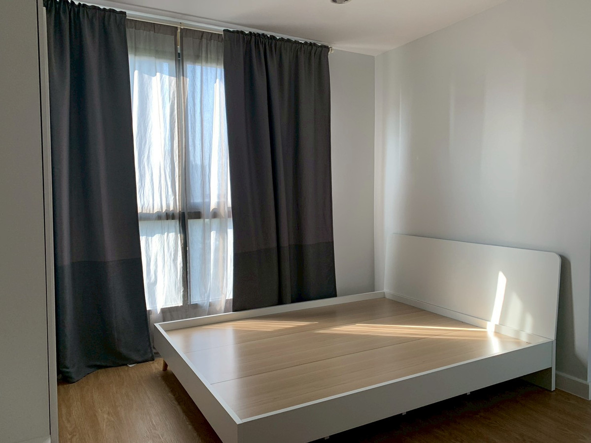 For RentCondoThaphra, Talat Phlu, Wutthakat : Ideo Wutthakat is attached to the BTS 80 meters with furniture + 2 bedrooms, 46 sqm. Only 16,000 baht.