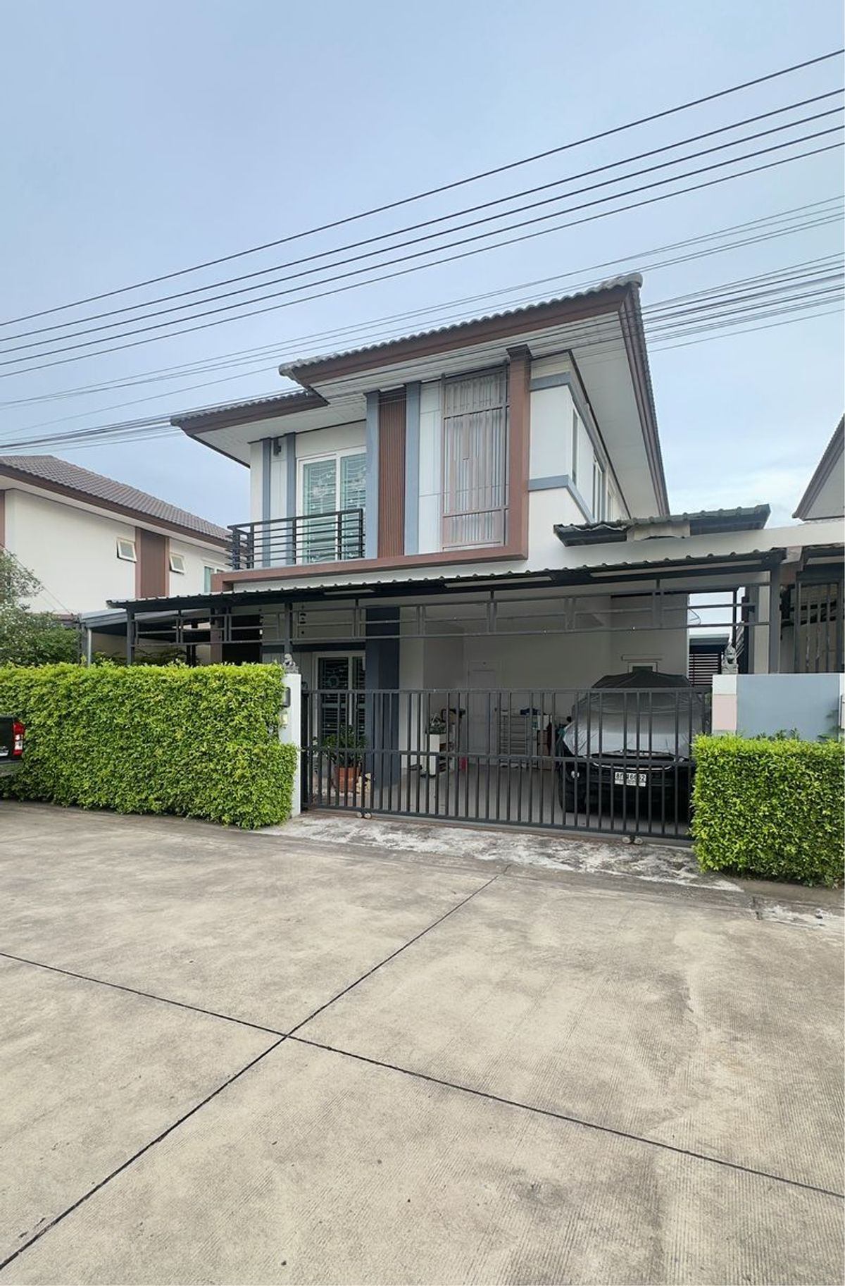 For SalePattaya, Bangsaen, Chonburi : #Selling twin houses, Phatthalet village, 2 factory, Laem Chabang, a good condition, good condition, travel, easy to find, easy to find, make an appointment at home. Urgent sale.