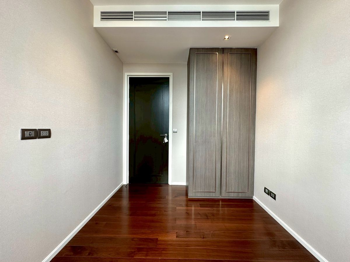 For RentCondoSukhumvit, Asoke, Thonglor : ✨ For Rent: The Diplomat 39 – A luxury condominium in the heart of Sukhumvit 39. Featuring 2 bedrooms, newly renovated, fully furnished, with stunning high-floor city views. located near BTS Phrom Phong, EmQuartier, Emporium, and Benjasiri Park 🌳
