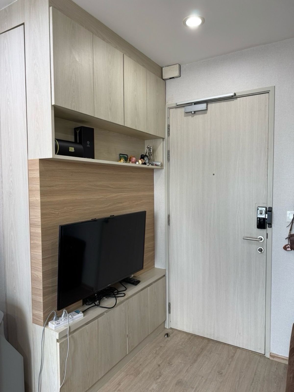 ขายคอนโดสยาม จุฬา สามย่าน : ถูกที่สุดในโครงการ!!!! ห้องแยกสัดส่วน ไม่เคยปล่อยเช่า ideo q chula samyan ใกล้ ม.จุฬา เตรียมอุดม