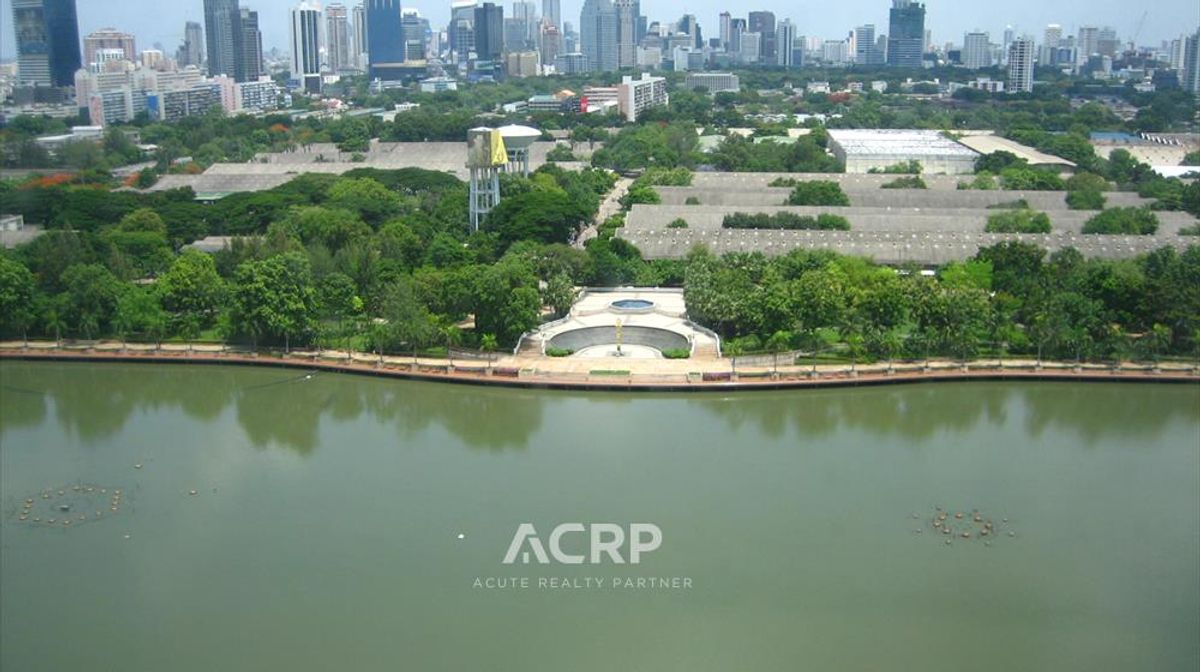 OfficeSukhumvit, Asoke, Thonglor : Partly-furnished office space for Sale/Rent Asoke Sukhumvit Lake view close to BTS MRT