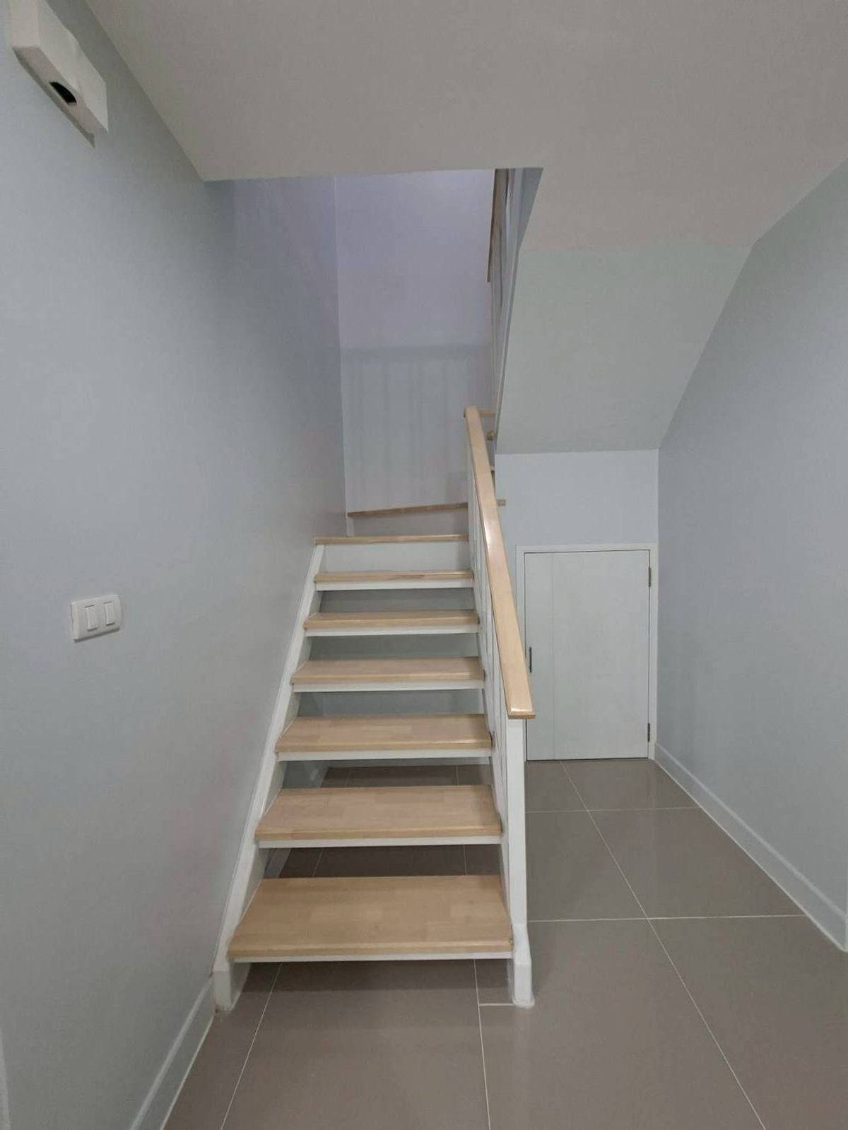 For RentSamut Prakan,Samrong : Twin house for the Village, The Village Exclusive Bang Na Km. 10, ready (N.1745)