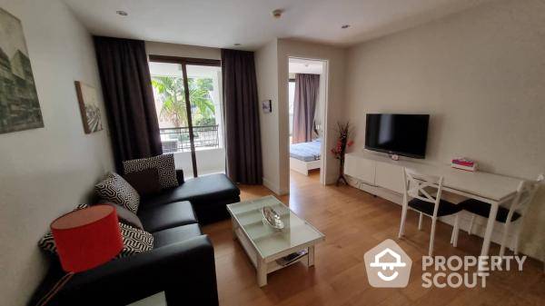 For SaleCondoSathorn, Narathiwat : 1-BR Condo at Collezio Sathorn-Pipat near BTS Chong Nonsi
