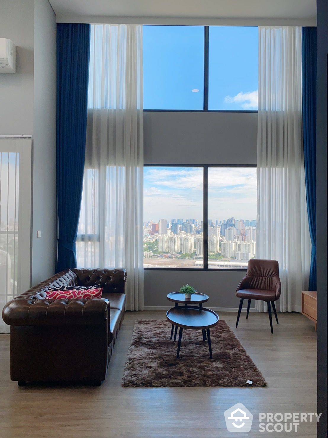 For SaleCondoRama9, Petchburi, RCA : 2-BR Condo at Landmark @MRTA Station in Bang Kapi