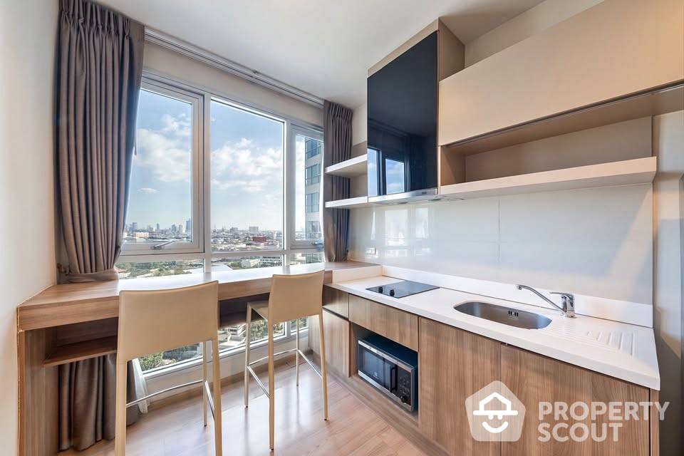 For SaleCondoSathorn, Narathiwat : 1-BR Condo at Rhythm Sathorn near BTS Saphan Taksin
