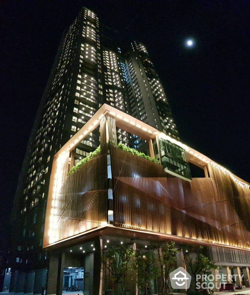 For SaleCondoSukhumvit, Asoke, Thonglor : 2-BR Condo at C Ekkamai near ARL Ramkhamhaeng