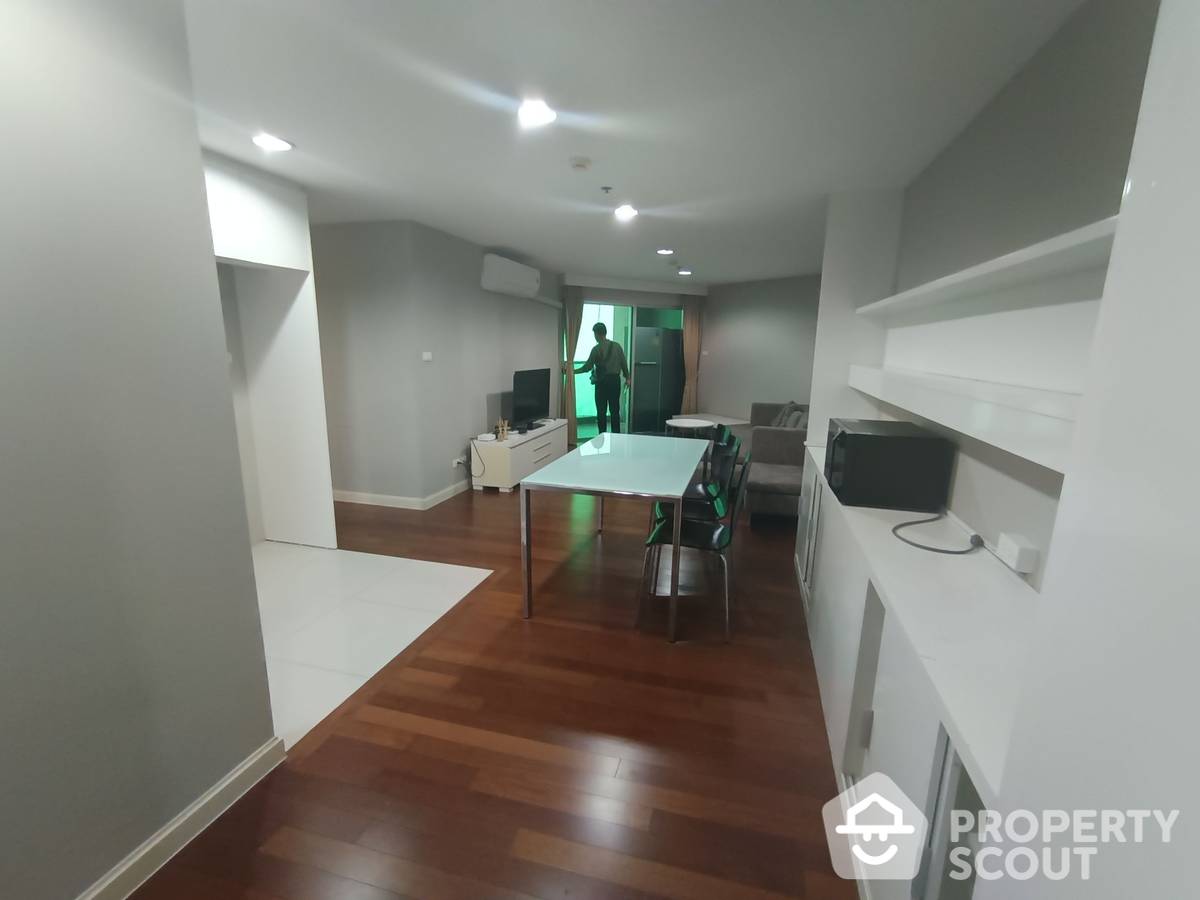 For SaleCondoRama9, Petchburi, RCA : 3-BR Condo at Belle Grand Rama 9 near MRT Phra Ram 9