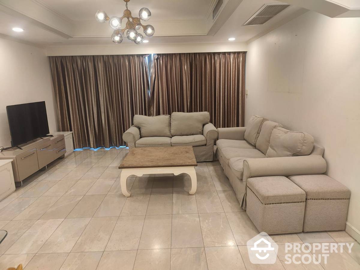 For RentCondoOnnut, Udomsuk : 3-BR Condo at Empire House Condominium near BTS Ekkamai