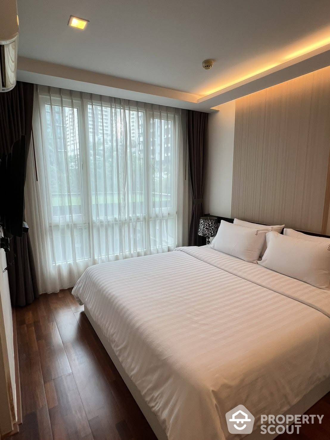 For RentCondoSukhumvit, Asoke, Thonglor : 1-BR Condo at Beverly 33 near BTS Phrom Phong