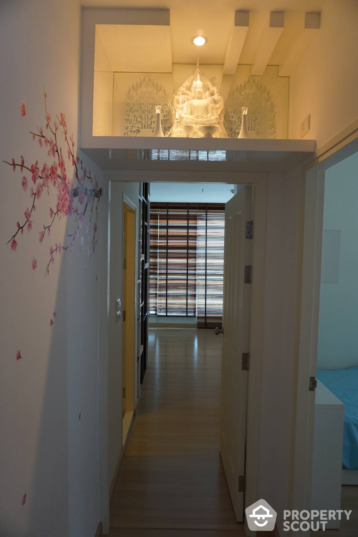 For SaleCondoLadprao, Central Ladprao : 2-BR Condo at Life @ Ladprao 18 near MRT Lat Phrao