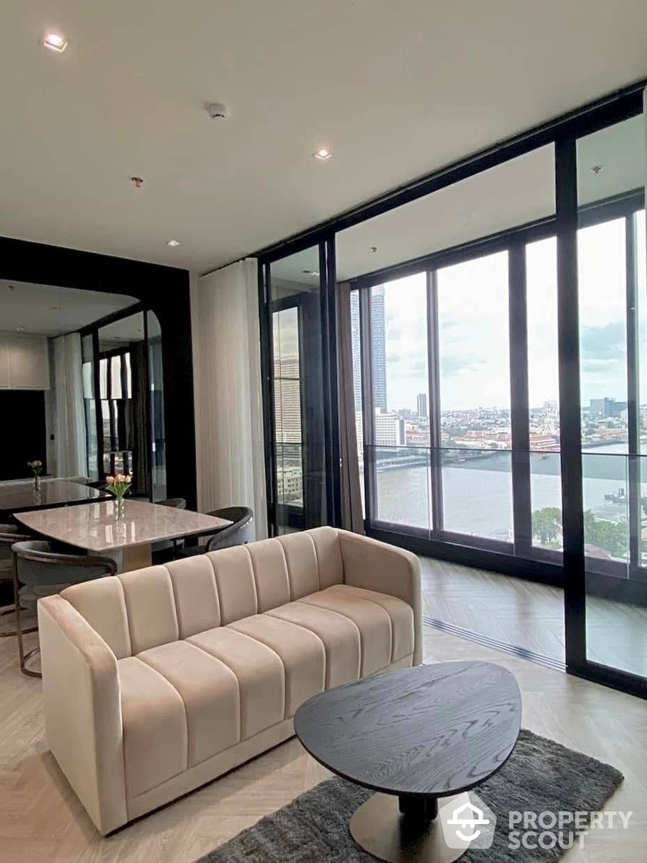 For SaleCondoWongwianyai, Charoennakor : 2-BR Condo at Chapter Charoennakhorn - Riverside near BTS Krung Thon Buri