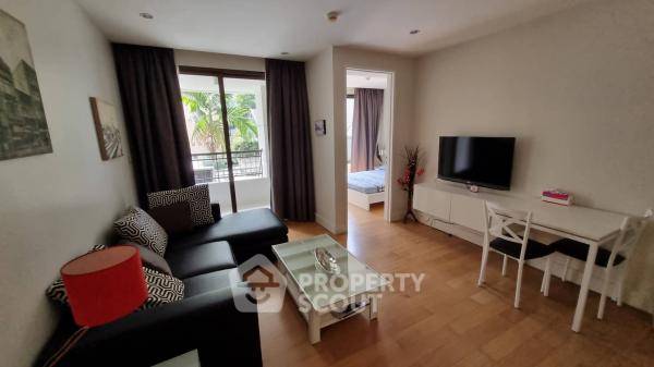 For SaleCondoSathorn, Narathiwat : 1-BR Condo at Collezio Sathorn-Pipat near BTS Chong Nonsi