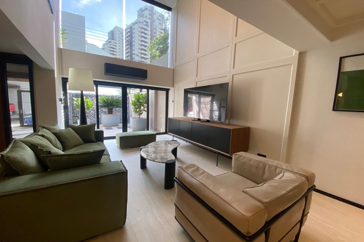 ทาวน์โฮมสุขุมวิท อโศก ทองหล่อ : 🔥 สำหรับขาย - เช่า !! ทาวน์เฮ้าส์ !!🔥 Code C20250600019..........Townhouse in Phromphong, 3 ห้องนอน, 4 ห้องน้ำ, 4 ชั้น, แต่งครบ, พร้อมเข้าอยู่, ราคาพิเศษ!!📣📣