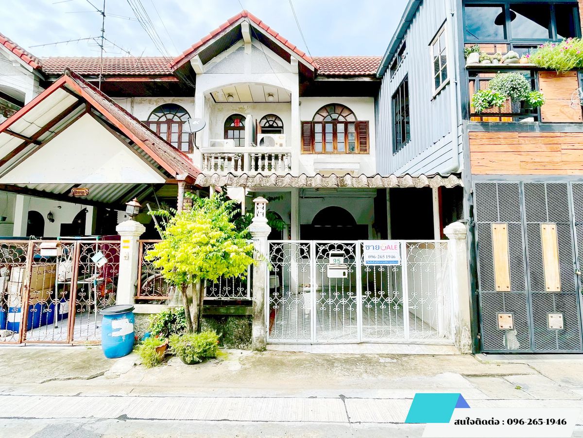 ขายทาวน์โฮมเสรีไทย-นิด้า : ทาวน์เฮ้าส์ 2 ชั้น พร้อมอยู่ เรือนทองนิเวศน์ ติดถนนเสรีไทย