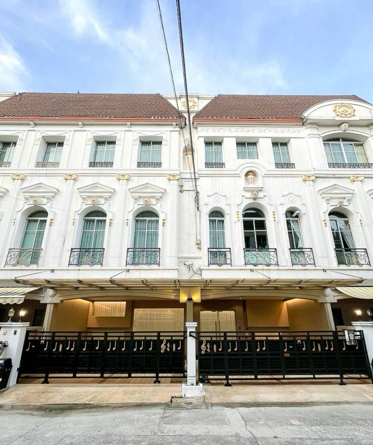 ให้เช่าทาวน์โฮมพระราม 3 สาธุประดิษฐ์ : ปล่อยเช่า 🔥บ้านกลางกรุงพระราม3 
for rent 