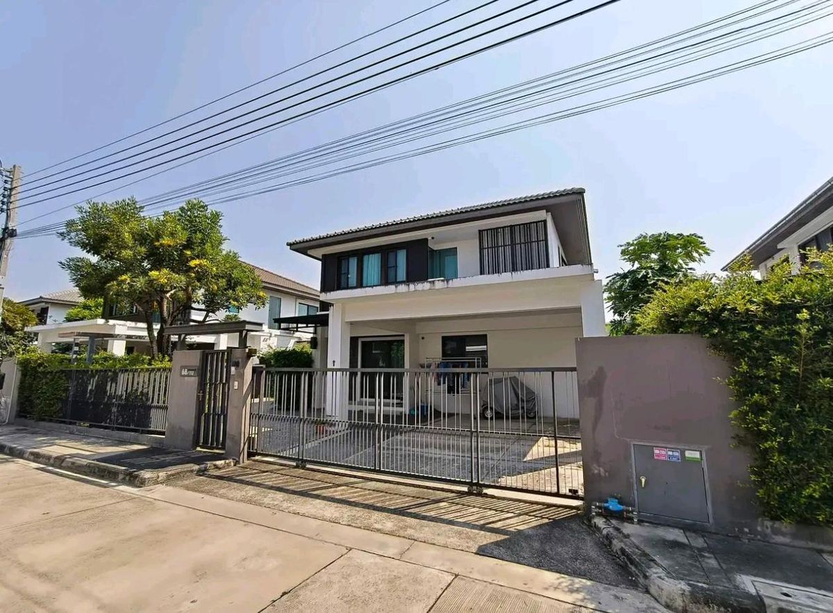 ขายบ้านบางนา แบริ่ง ลาซาล : ขายบ้านเดี่ยว (  ซื้อเถอะ !!!  )  หมู่บ้านมัณฑนา บางนา กม.7 64 ตร.ว. ใกล้ เมกะบางนา