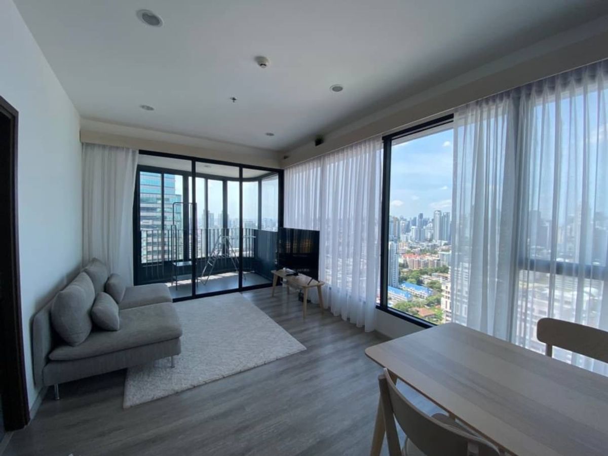 ให้เช่าคอนโดพระราม 9 เพชรบุรีตัดใหม่ RCA : ⭐️ Ideo Mobi Asoke ⭐️2 Bed 1 Bath ห้องมุม ตกแต่งพร้อมอยู่ , Panoramic unblocked view