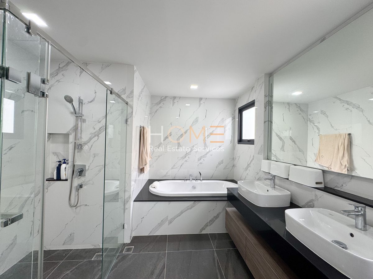 For SaleHouseLadkrabang, Suwannaphum Airport : The City Sukhumvit - Onnut / 4 Bedrooms (Sale), The City Sukhumvit - Onnut / 4 Bedrooms (For Sale) FON035