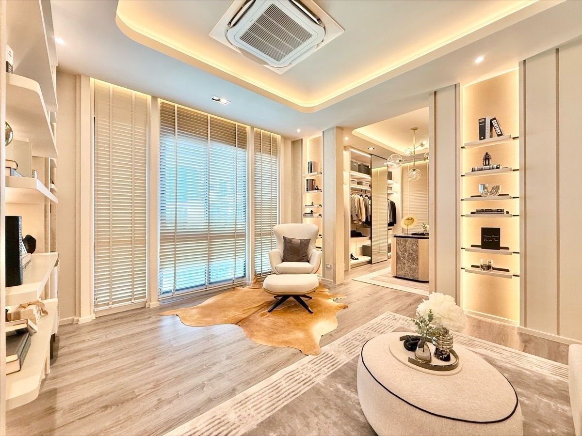 For SaleTownhomeKasetsart, Ratchayothin : 𝐁𝐚𝐚𝐧 𝐊𝐥𝐚𝐧𝐠 𝐌𝐮𝐚𝐧𝐠 𝐂𝐥𝐚𝐬𝐬𝐞 𝐑𝐚𝐭𝐜𝐡𝐚𝐲𝐚𝐭𝐡𝐢𝐧 3 bedrooms, 2 bathrooms, only 21.9 mb contact 086-795-9997 (Jim)