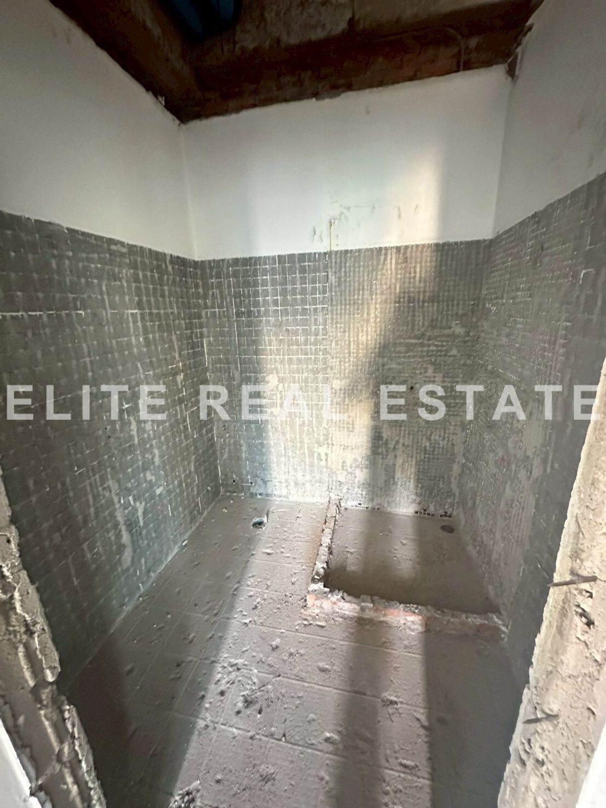 ขายคอนโดวิทยุ ชิดลม หลังสวน : ✨ ของดีสำหรับสายแต่งเอง La Maison Ruamrudee ห้อง Rare ทำเลสุดพรีเมียม ราคาไม่แรง ✔