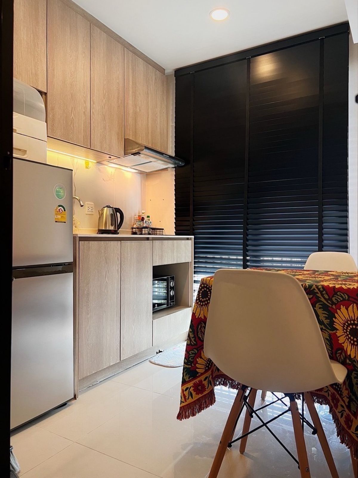 ให้เช่าคอนโดอ่อนนุช อุดมสุข : ให้เช่า IKON 77 ชั้น8 ห้องมุม  ตร.ม ชั้น8 ติดศูนย์การค้า People Park,ใกล้บีทีเอสอ่อนนุช มีรถรับส่ง ห้องสวย เฟอร์ครบ พร้อมเข้าอยู่ ราคา 14,000 บาท