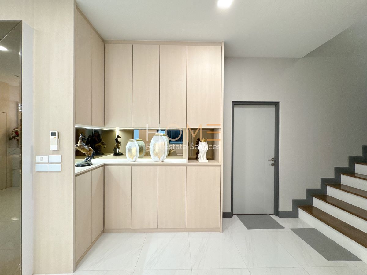 For SaleHouseLadkrabang, Suwannaphum Airport : The City Sukhumvit - Onnut / 4 Bedrooms (Sale), The City Sukhumvit - Onnut / 4 Bedrooms (For Sale) FON035