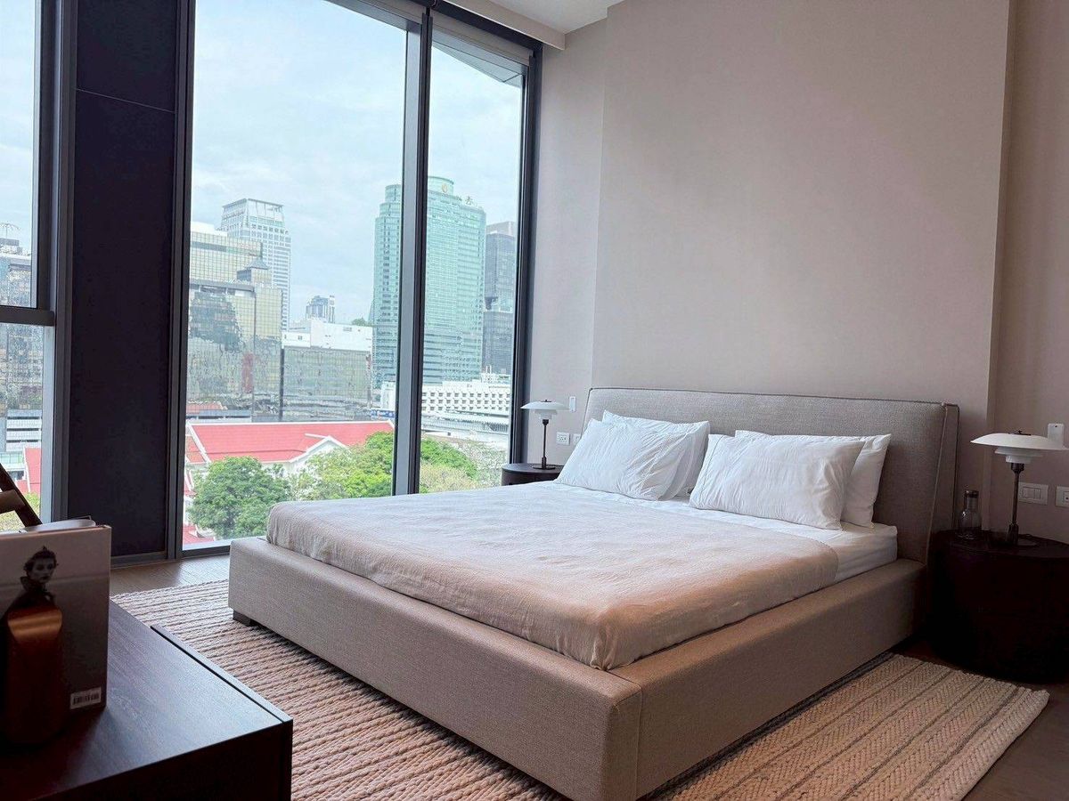 ให้เช่าคอนโดวิทยุ ชิดลม หลังสวน : ♢ Modern Luxury ♢ ชั้น 05+ 84.00 ตร.ม. 1 ห้องนอน | ใกล้ Mercury Tower 110 ม., โรงเรียนมาแตร์เดอี 110 ม., Central ชิดลม 220 ม., BTS สถานีชิดลม 250 ม.