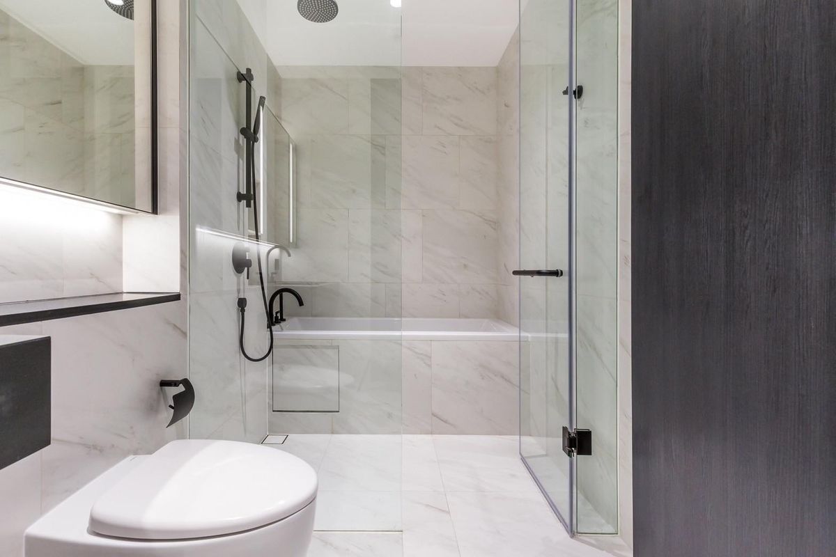 ขายคอนโดสาทร นราธิวาส : Pet-friendly คอนโด 1 นอน แต่งครบ ติด BTS เซ็นหลุยส์ 081-245-7349