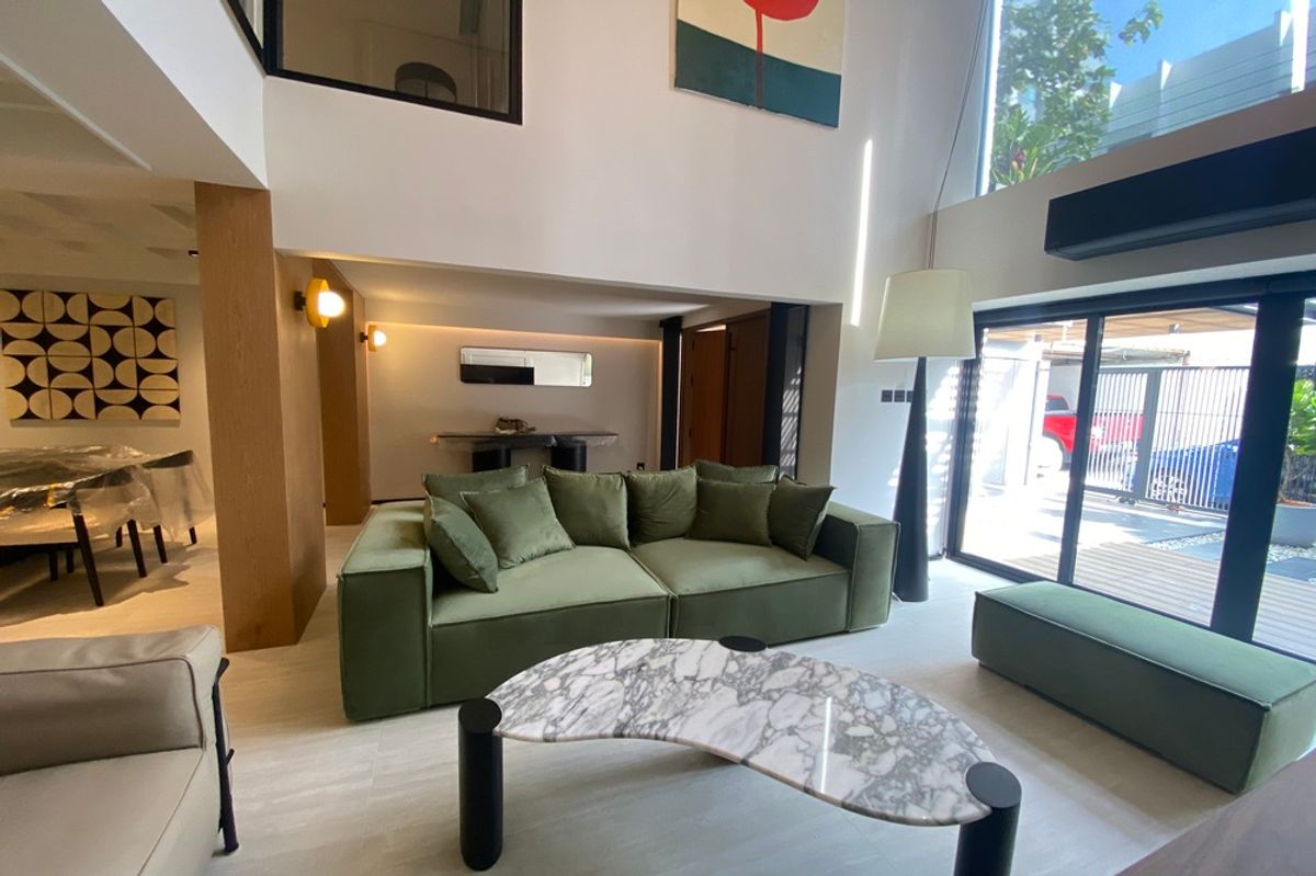 ทาวน์โฮมสุขุมวิท อโศก ทองหล่อ : 🔥 สำหรับขาย - เช่า !! ทาวน์เฮ้าส์ !!🔥 Code C20250600019..........Townhouse in Phromphong, 3 ห้องนอน, 4 ห้องน้ำ, 4 ชั้น, แต่งครบ, พร้อมเข้าอยู่, ราคาพิเศษ!!📣📣