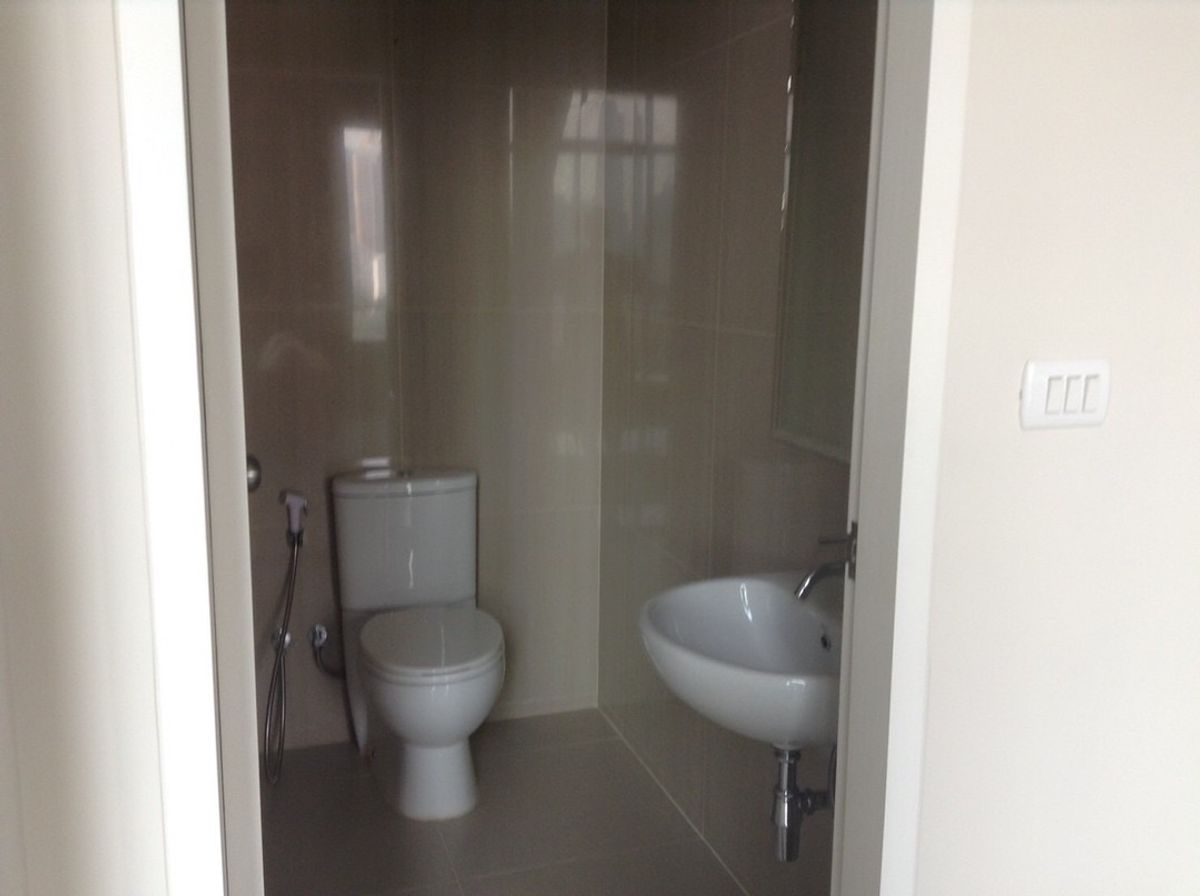 ให้เช่าคอนโดพระราม 9 เพชรบุรีตัดใหม่ RCA : villa asoke 1ห้องนอน 2ห้องน้ำ (Duplex) วิลล่า อโศก