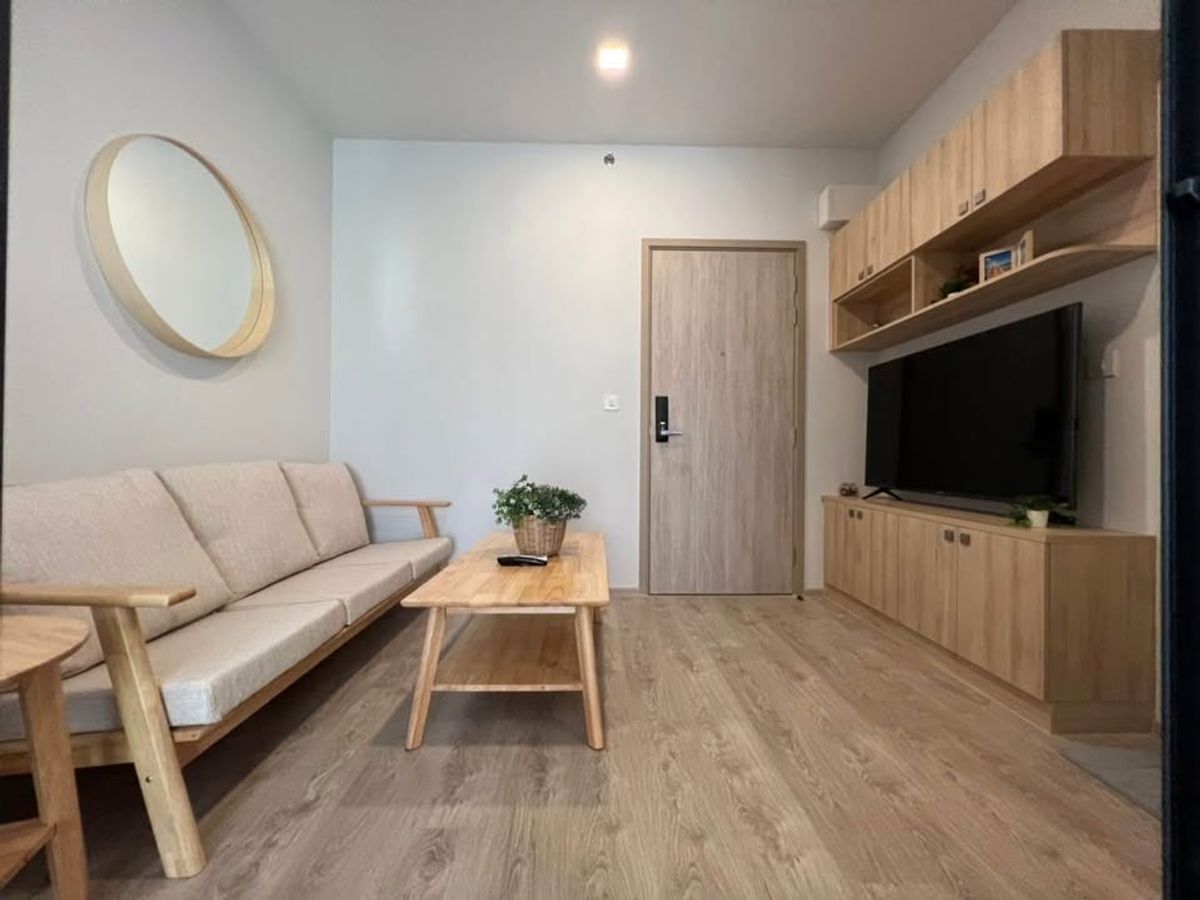 For RentCondoRama9, Petchburi, RCA : 1 bedroom condo for rent.