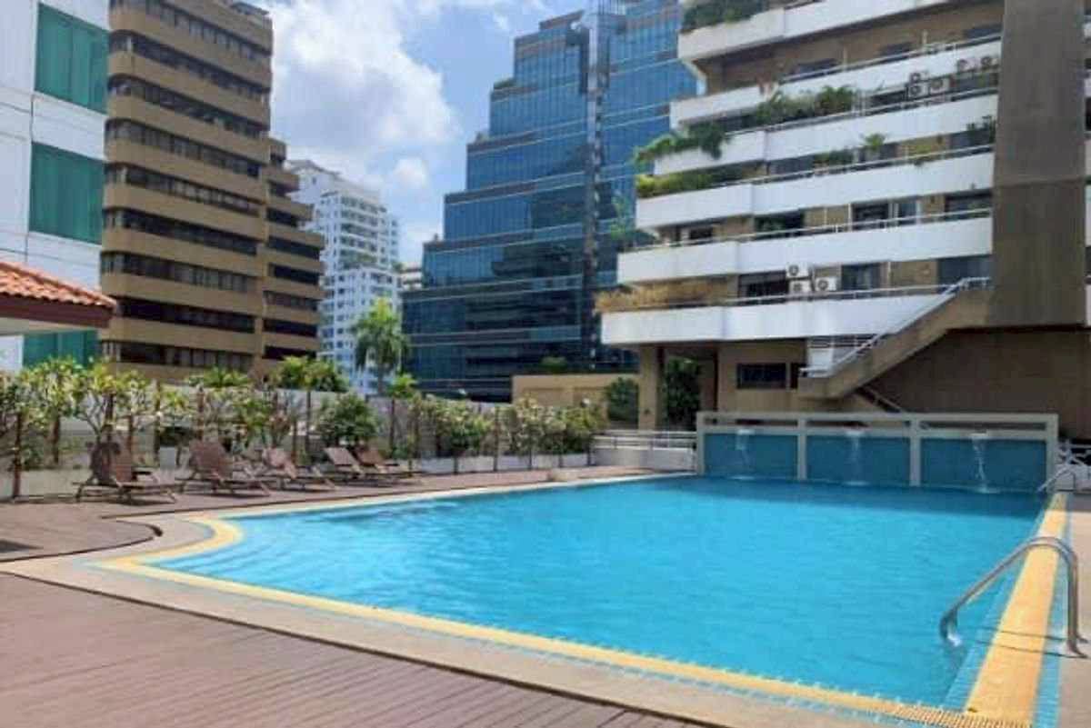 ขายคอนโดสุขุมวิท อโศก ทองหล่อ : LTH12654 - Sukhumvit Living Town Condo FOR SALE Size 62 sqm. 2 beds 1 bath Near MRT Phetchaburi Station ONLY 7.9 MB