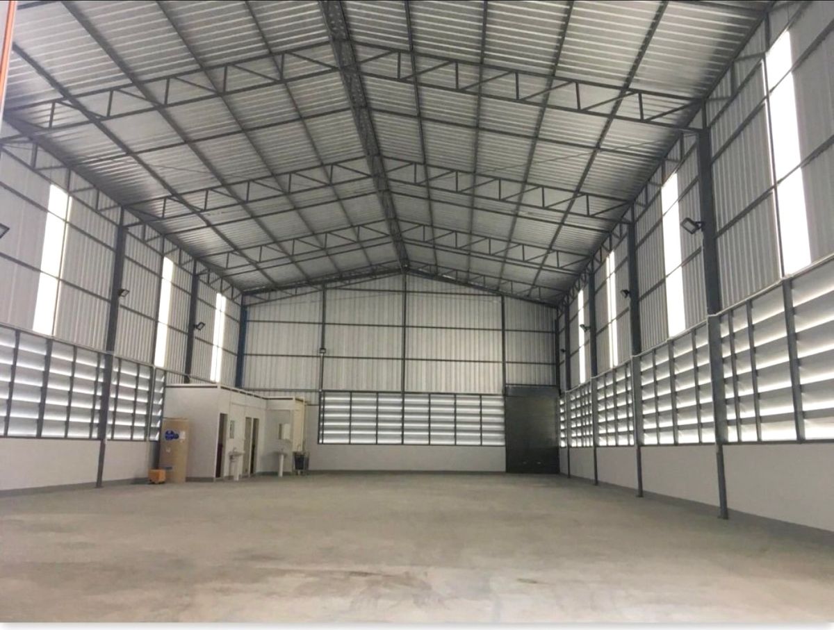For RentWarehouseRatchadapisek, Huaikwang, Suttisan : RB060325 for rent in warehouse in Sutthisan area near Thailand Phatra