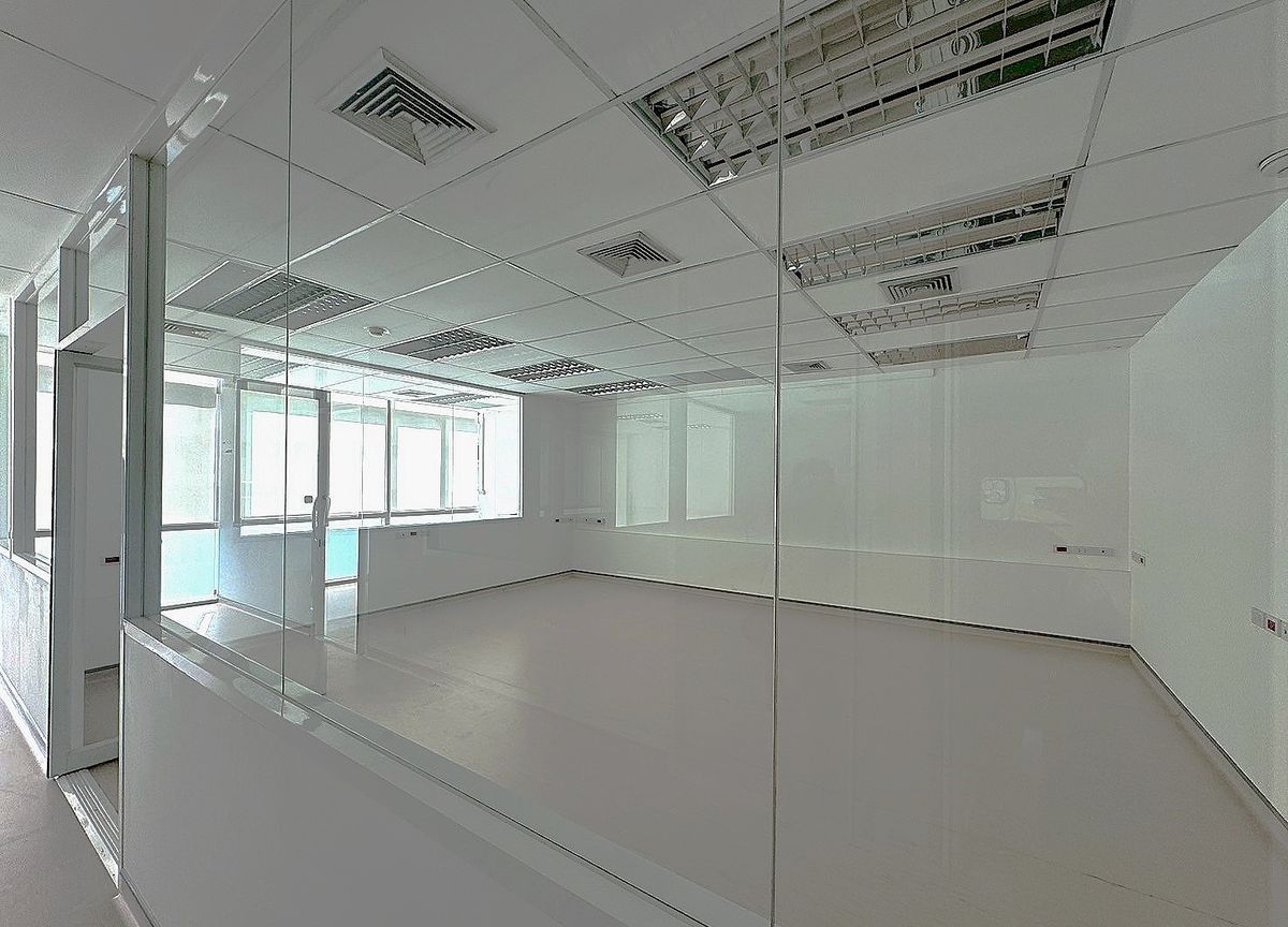 ให้เช่าร้านค้า/ตลาดนัดสุขุมวิท อโศก ทองหล่อ : พื้นที่ร้านค้าให้เช่า สภาพใหม่ พร้อมพงษ์ เหมาะทำคลินิค สปา แลป โชว์รูมสินค้า 