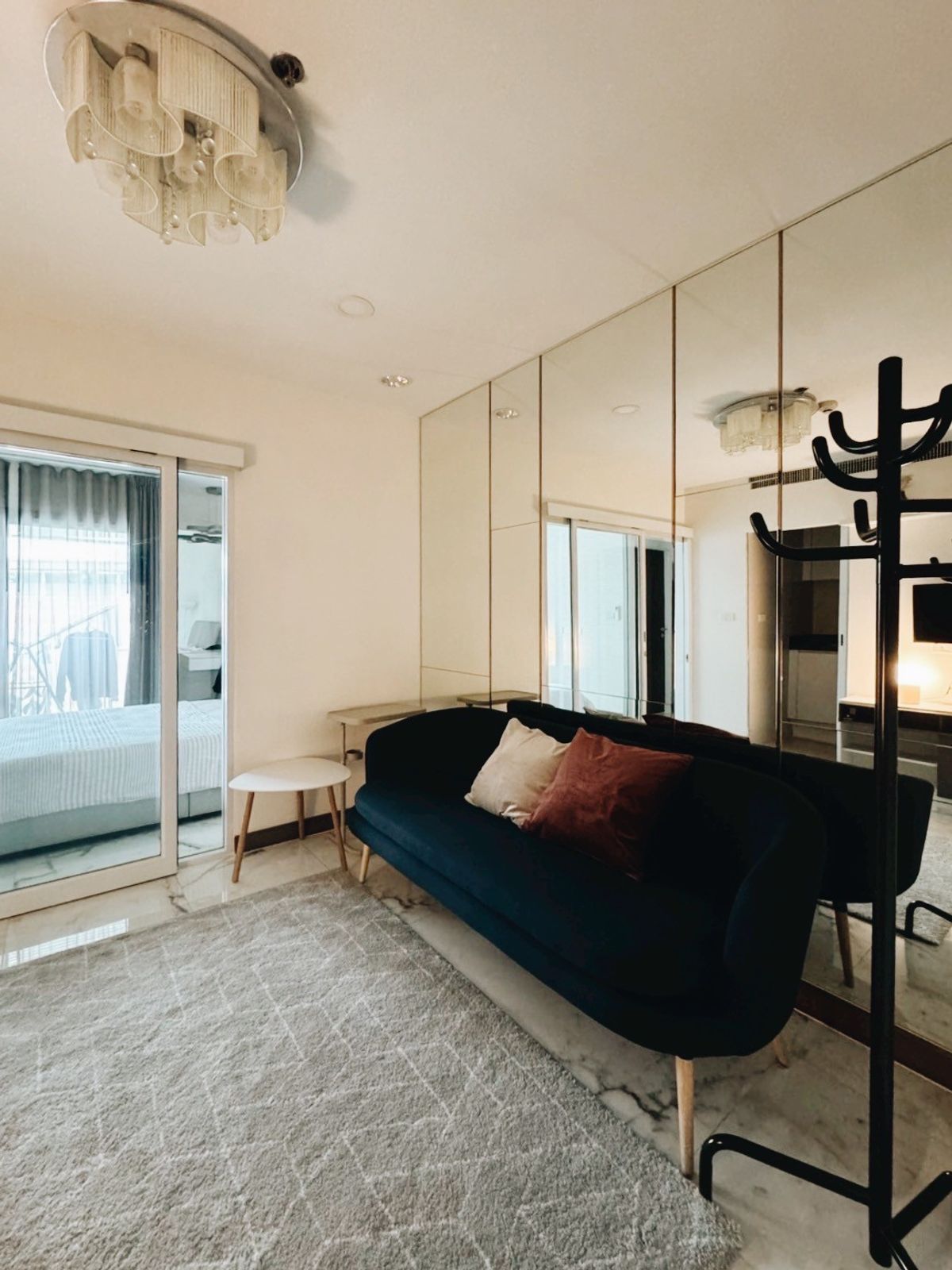 ให้เช่าคอนโดสยาม จุฬา สามย่าน : 🏙️ ให้เช่า VERTIQ พระราม 4 – สยาม (คอนโดใกล้จุฬาฯ และ รถไฟฟ้า MRT สามย่านเพียง 300 เมตร!)