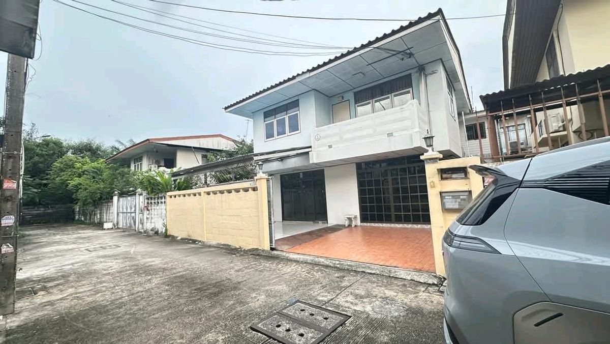 ให้เช่าบ้านบางนา แบริ่ง ลาซาล : 🏡 บ้านเดี่ยว2ชั้น แบริ่ง 4 ใกล้รถไฟฟ้าเพียง 700 ม. 