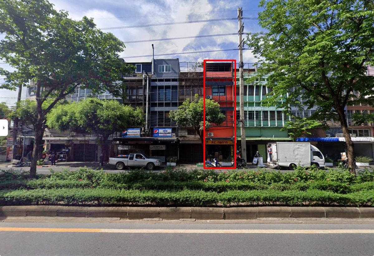 ขายอาคารพาณิชย์ปิ่นเกล้า จรัญสนิทวงศ์ : อาคารพาณิชย์ 4 ชั้น ติดถนนพรานนก ใกล้ MRT ไฟฉาย