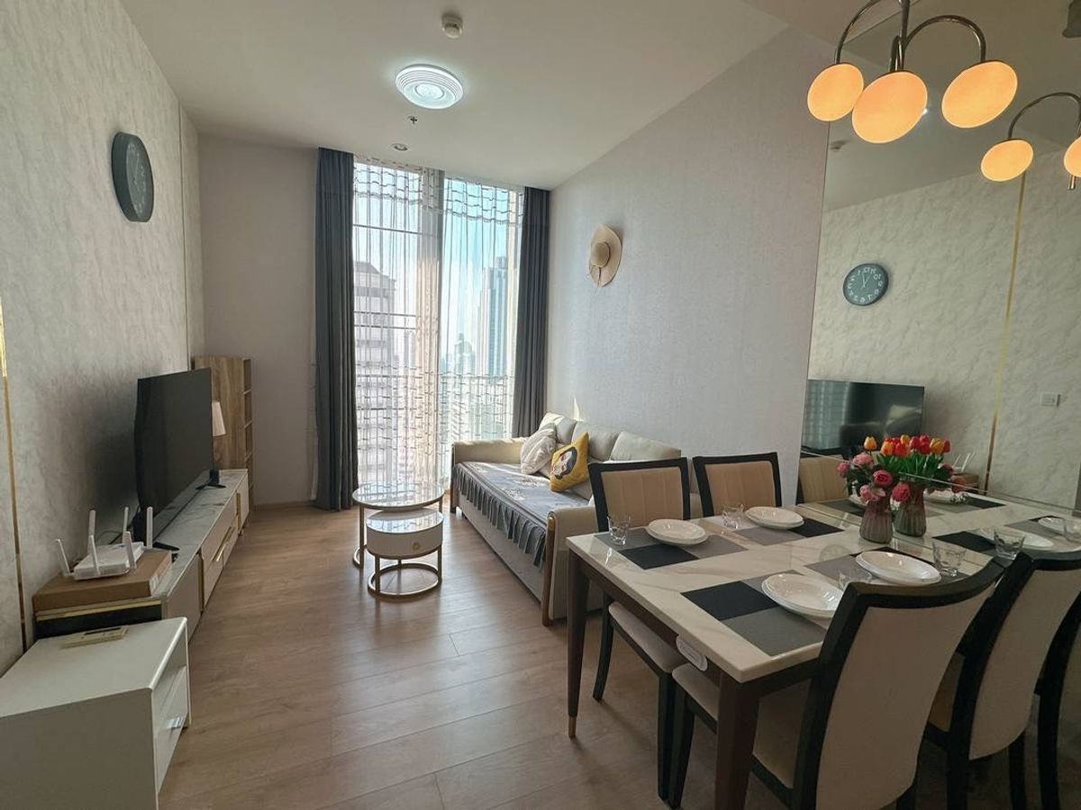 ให้เช่าคอนโดสุขุมวิท อโศก ทองหล่อ : ให้เช่าคอนโด Noble Be19 คอนโดแต่งครบพร้อมเข้าอยู่ใกล้รถไฟฟ้าBTSอโศกและห้างสรรพสินค้ามากมาย!!