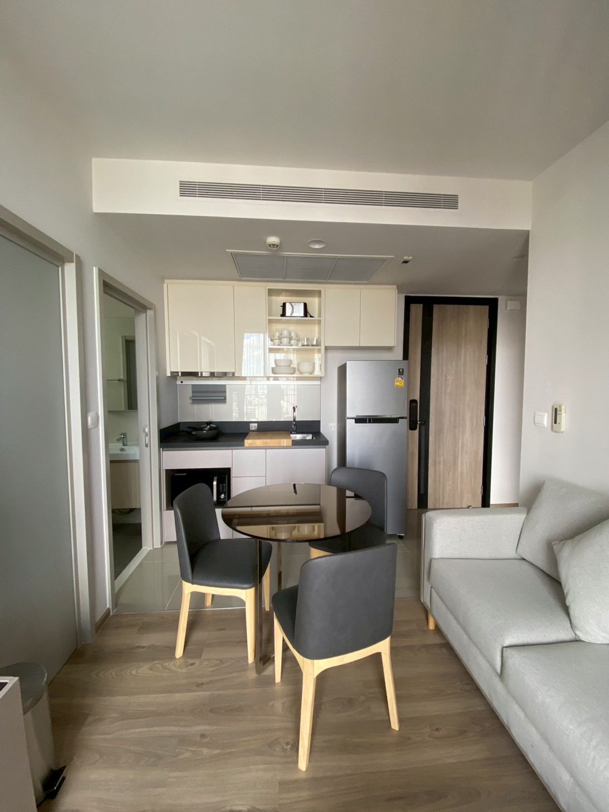 ให้เช่าคอนโดสุขุมวิท อโศก ทองหล่อ : OKA HAUS Sukhumvit 36 (โอกะ เฮาส์ สุขุมวิท 36) (2bed1bath 41sqm)