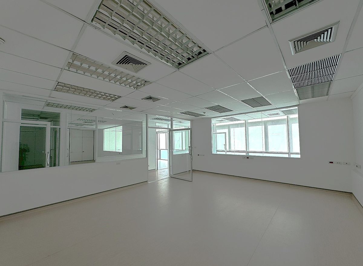 ให้เช่าร้านค้า/ตลาดนัดสุขุมวิท อโศก ทองหล่อ : พื้นที่ร้านค้าให้เช่า สภาพใหม่ พร้อมพงษ์ เหมาะทำคลินิค สปา แลป โชว์รูมสินค้า 