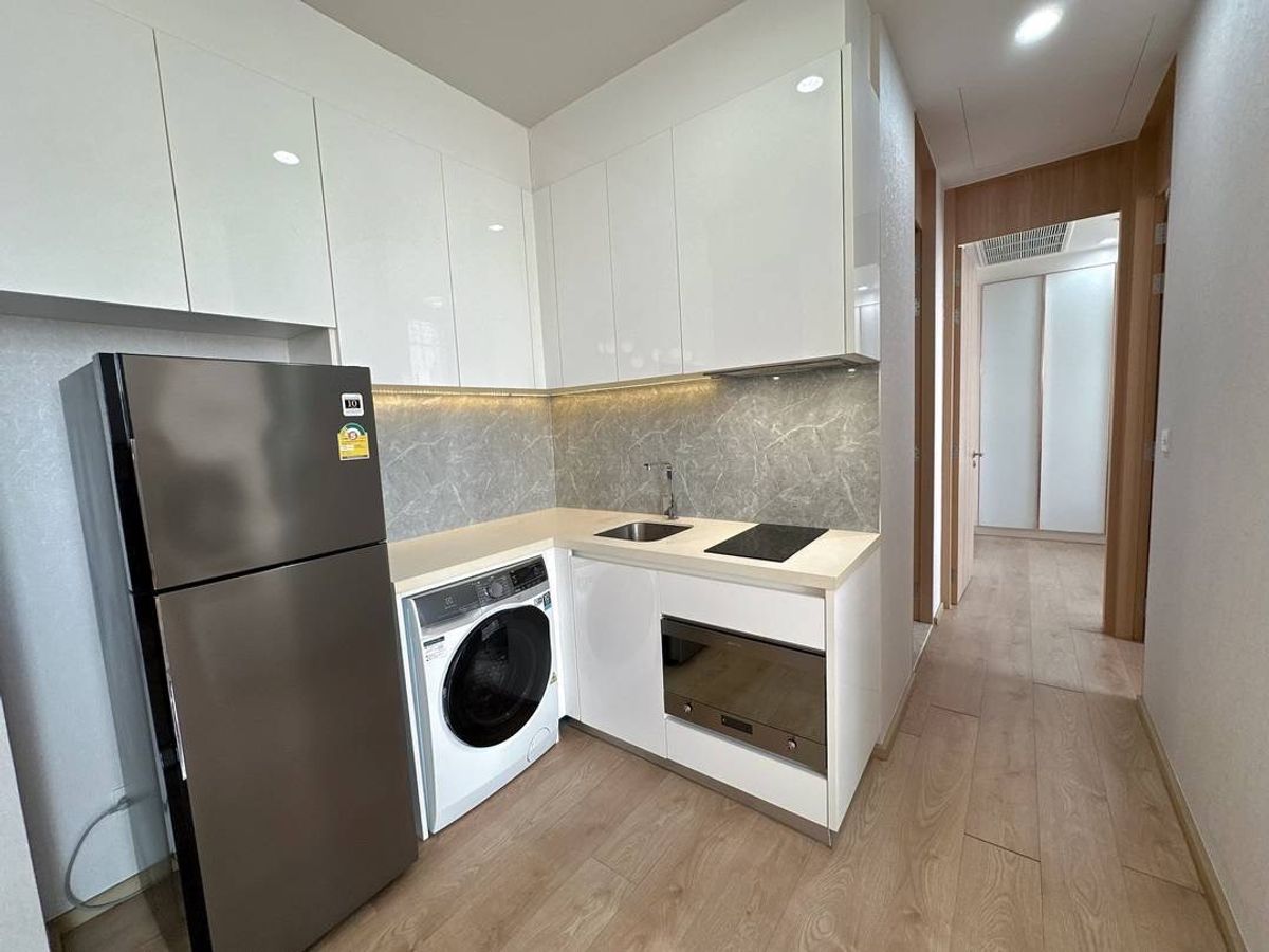 ให้เช่าคอนโดสุขุมวิท อโศก ทองหล่อ : ให้เช่าคอนโด Noble Be19 คอนโดแต่งครบพร้อมเข้าอยู่ใกล้รถไฟฟ้าBTSอโศกและห้างสรรพสินค้ามากมาย!!