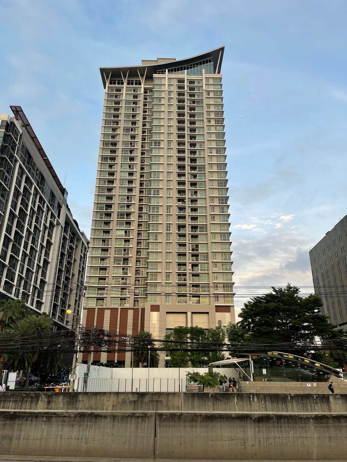 ให้เช่าคอนโดรัชดา ห้วยขวาง : คอนโดริธึ่ม รัชโยธิน MRT รัชโยธิน S15-41636