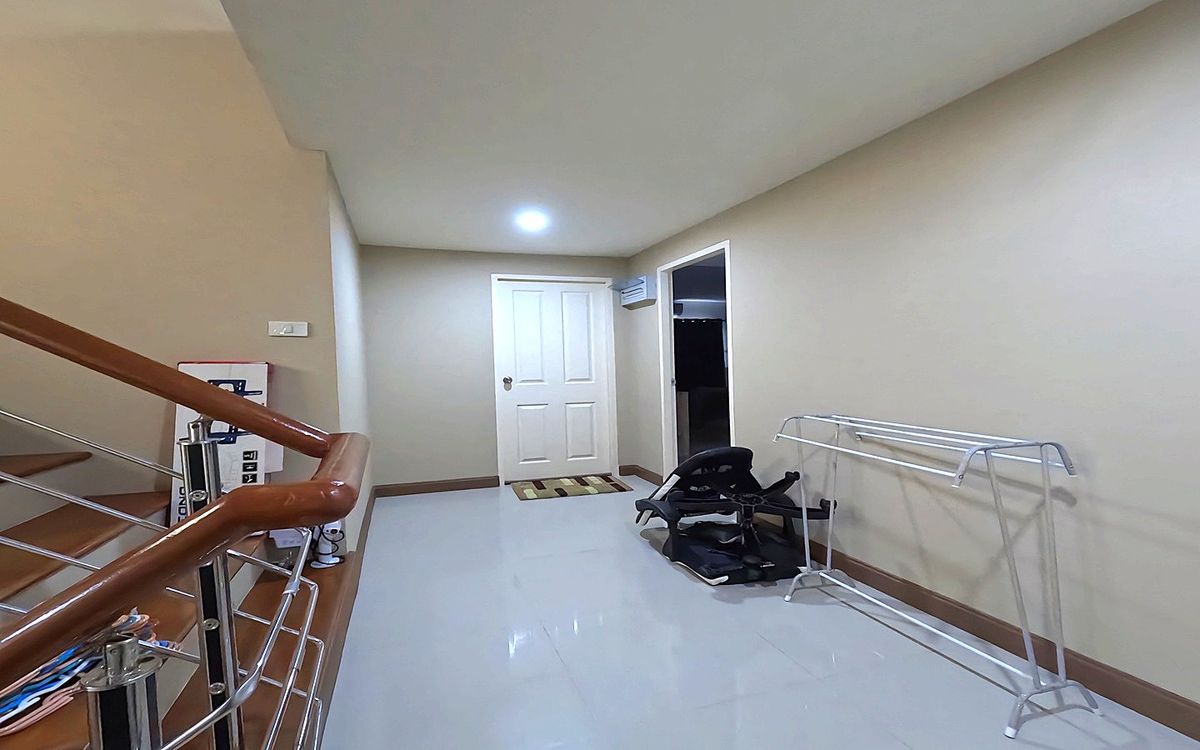 For SaleHousePinklao, Charansanitwong : Single house for sale, Im Amphon 2, corner house, Soi Ratchaphruek 9, Taling Chan.