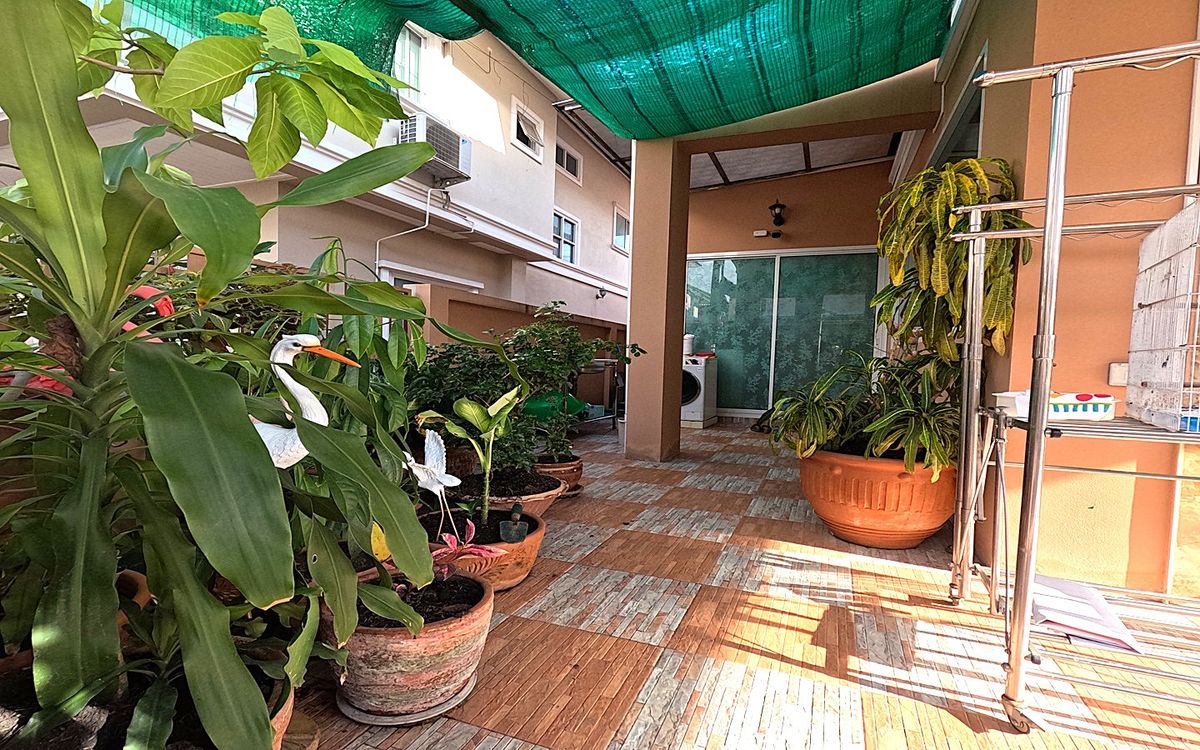 For SaleHousePinklao, Charansanitwong : Single house for sale, Im Amphon 2, corner house, Soi Ratchaphruek 9, Taling Chan.