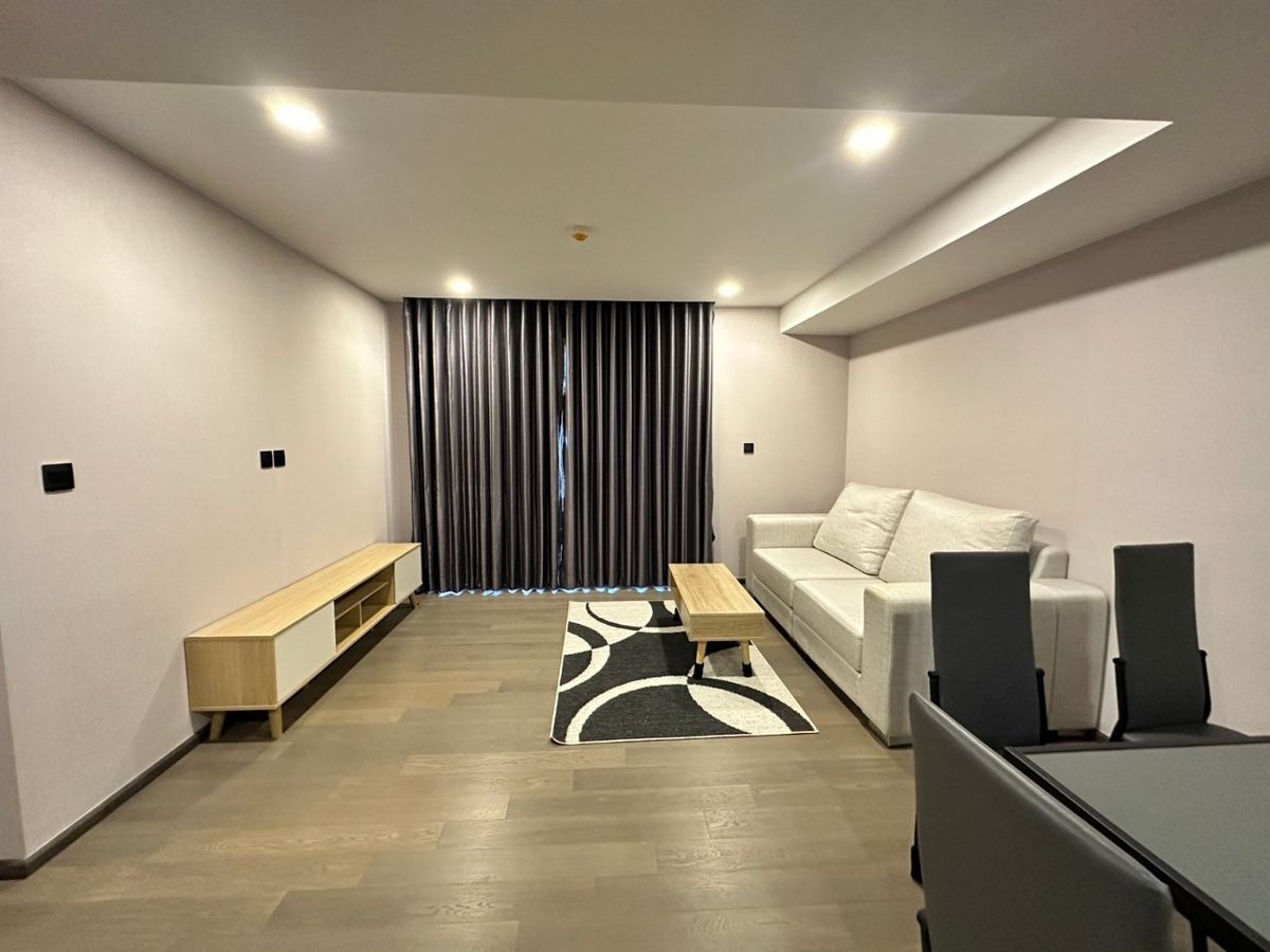 ขายคอนโดสยาม จุฬา สามย่าน : ขายด่วนถูกมาก Klass Siam 2B2B 69.43 sqm. เพียง 13.4 MB เท่านั้น